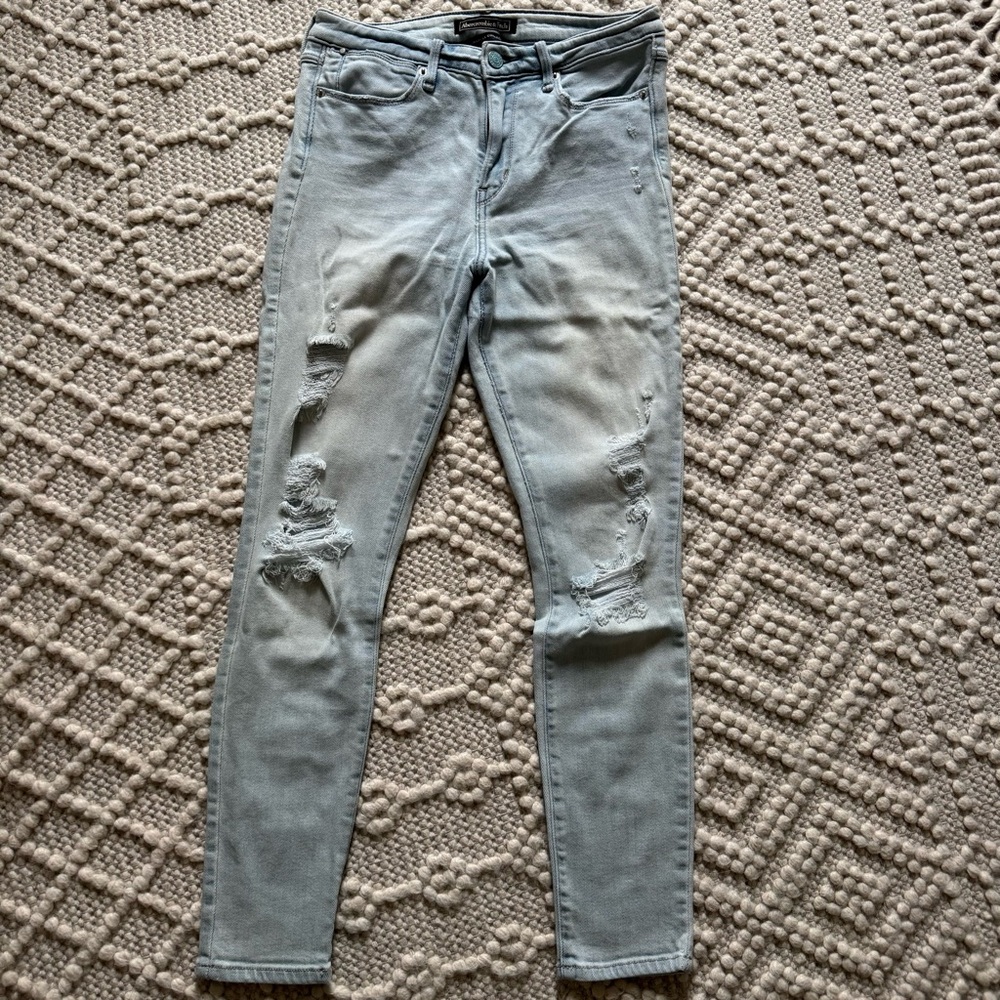 A&F Distressed Super Skinny Jean